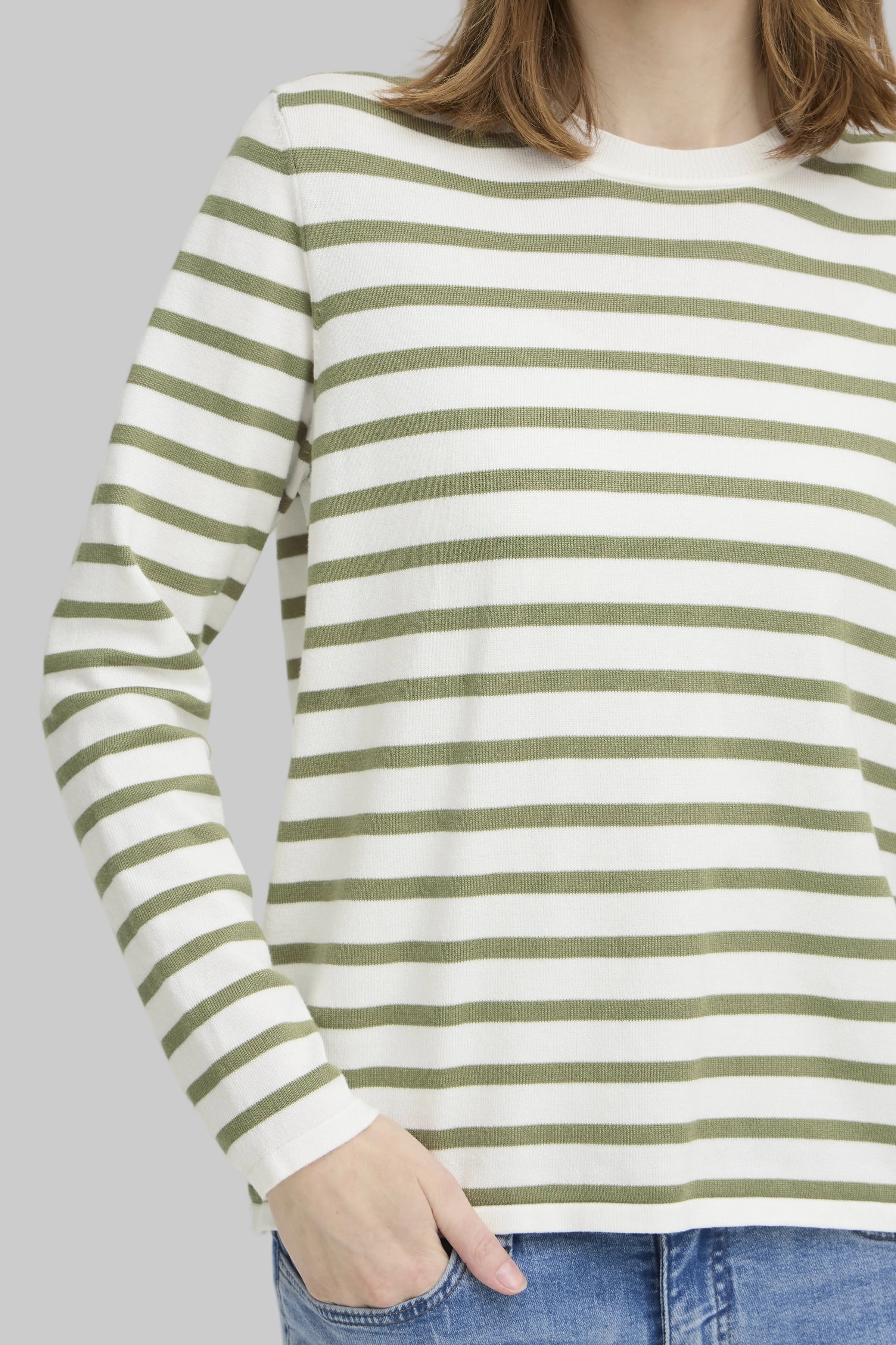 IHLULS O- Neck Pullover