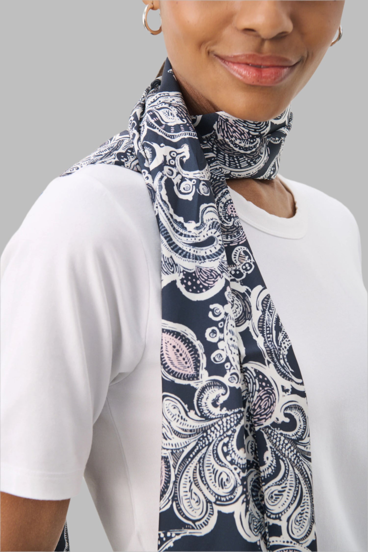NajiaPW Paisley Print Scarf