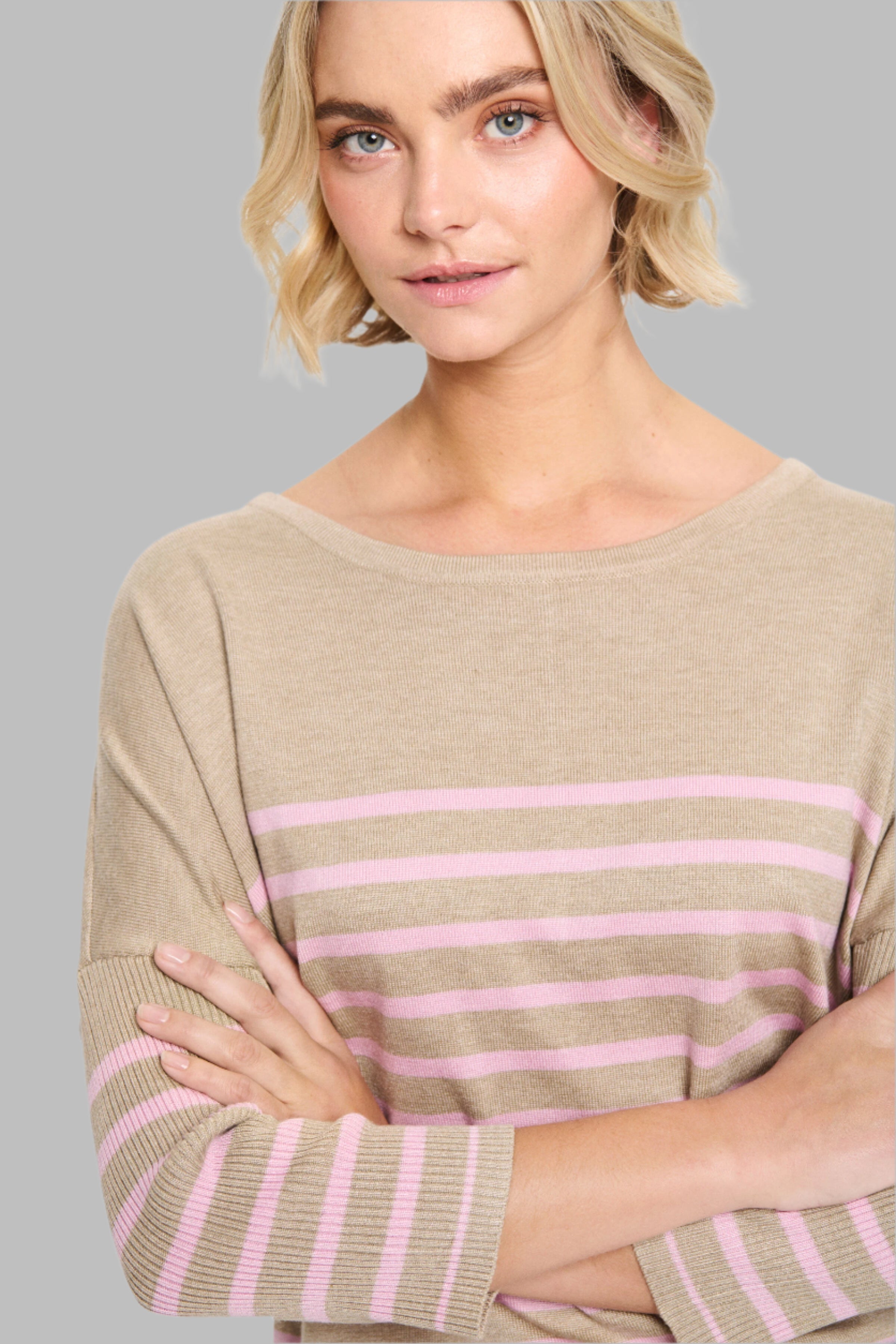 Mila SZ Pullover