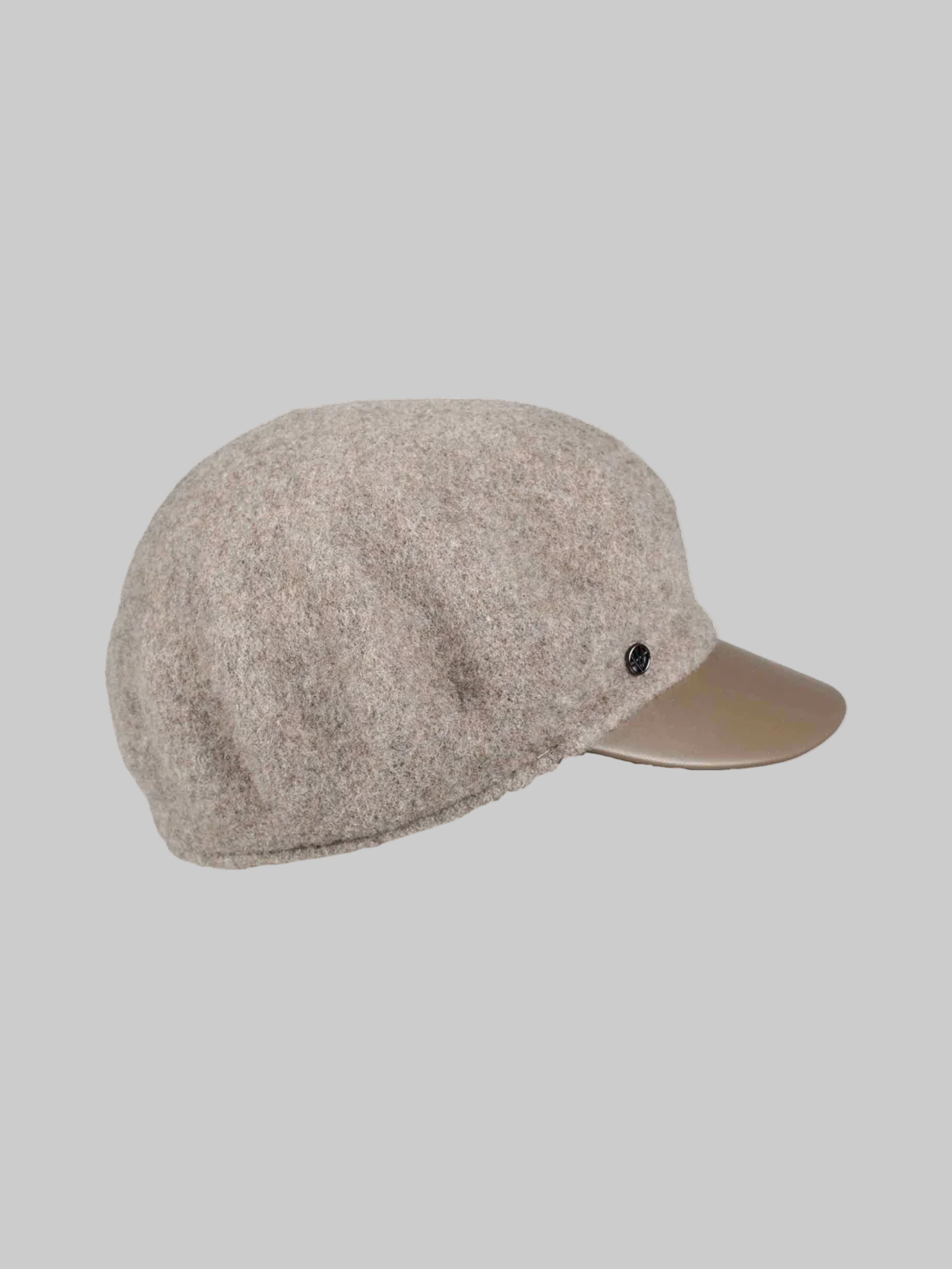 Loevenich Wool Peaked Cap With Imitation Leather Visor