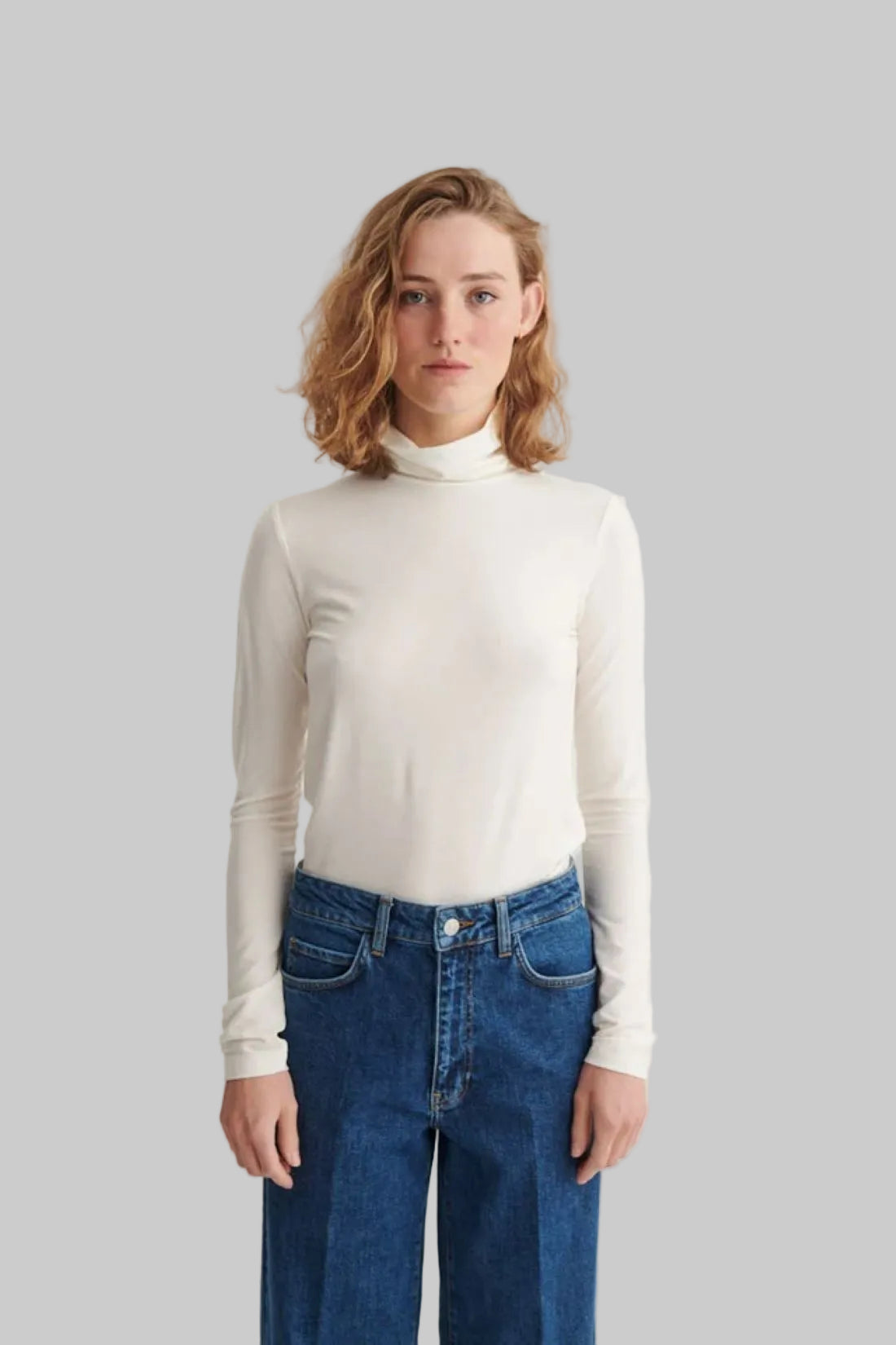 Joline Turtle Neck