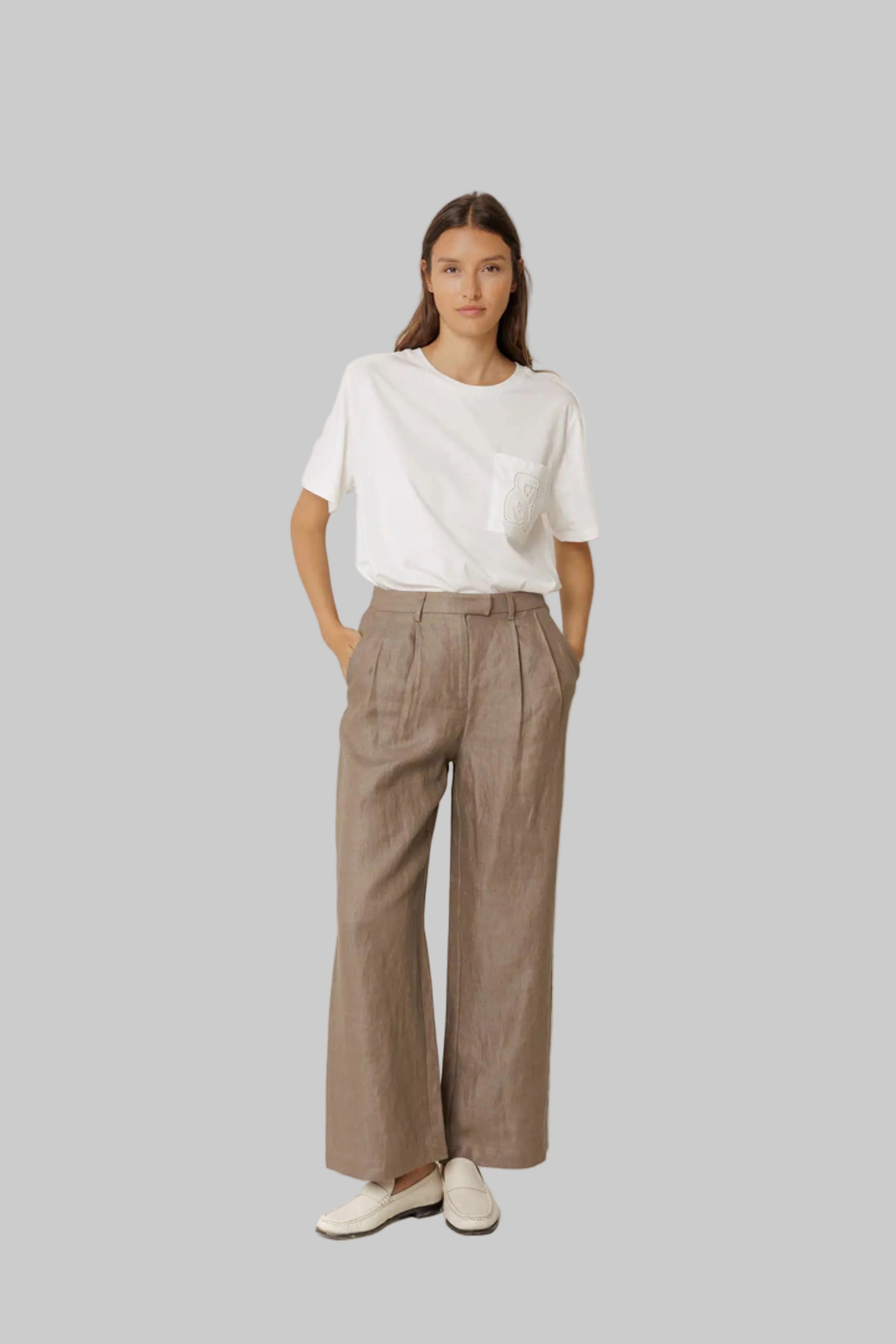 Pleated Linen Pant