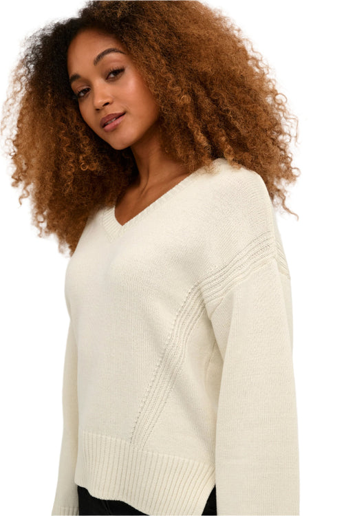 Cream Top Pullover V Neck