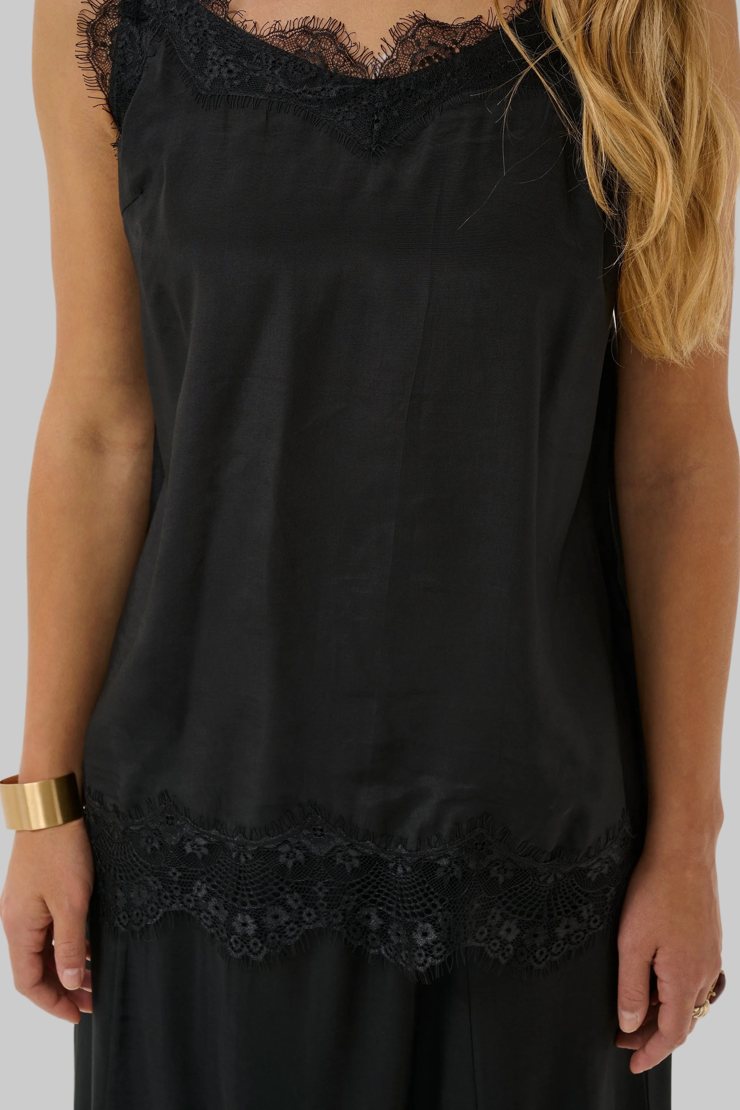 CRTriniti Blouse