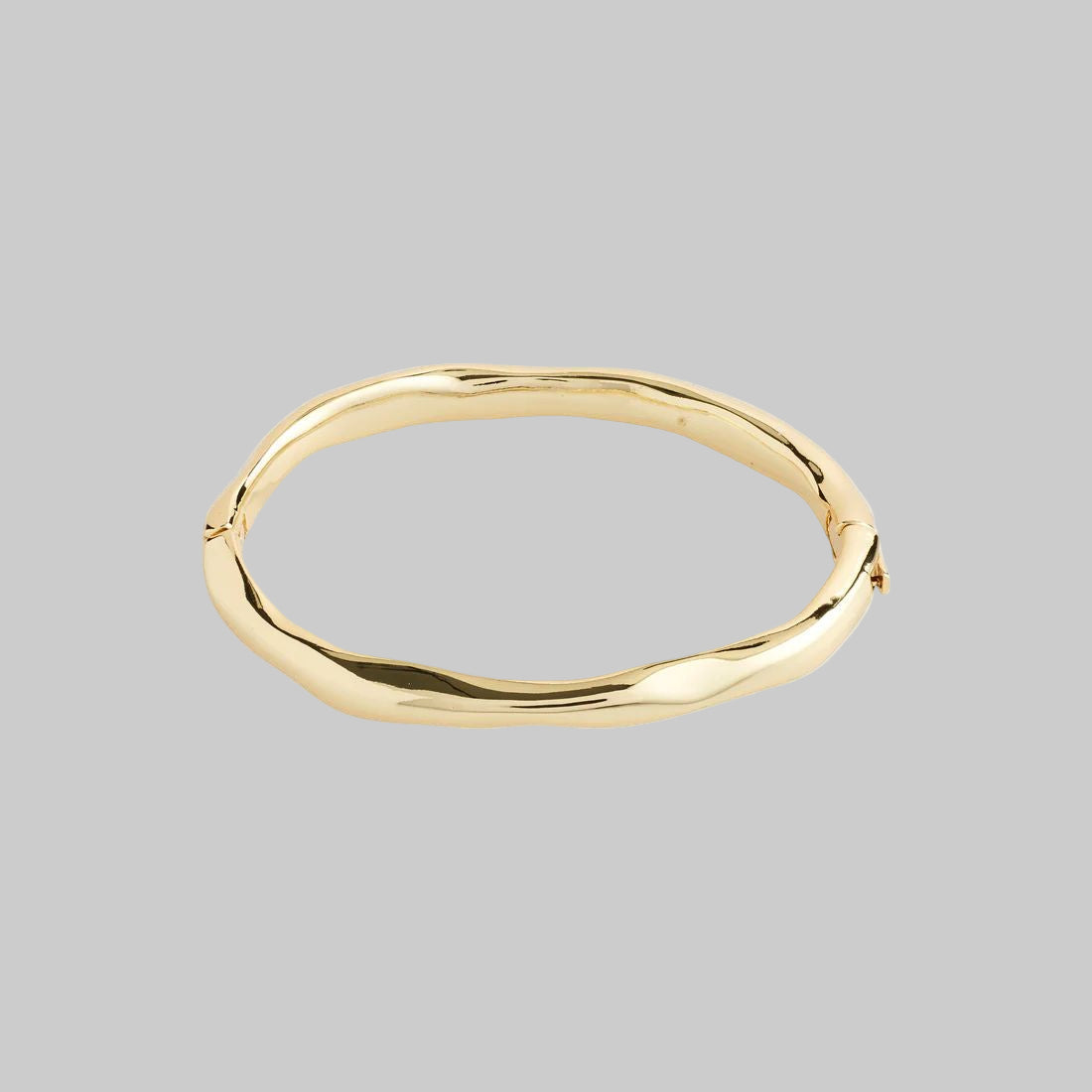 Light Recycled Wavy Bangle Bracelet