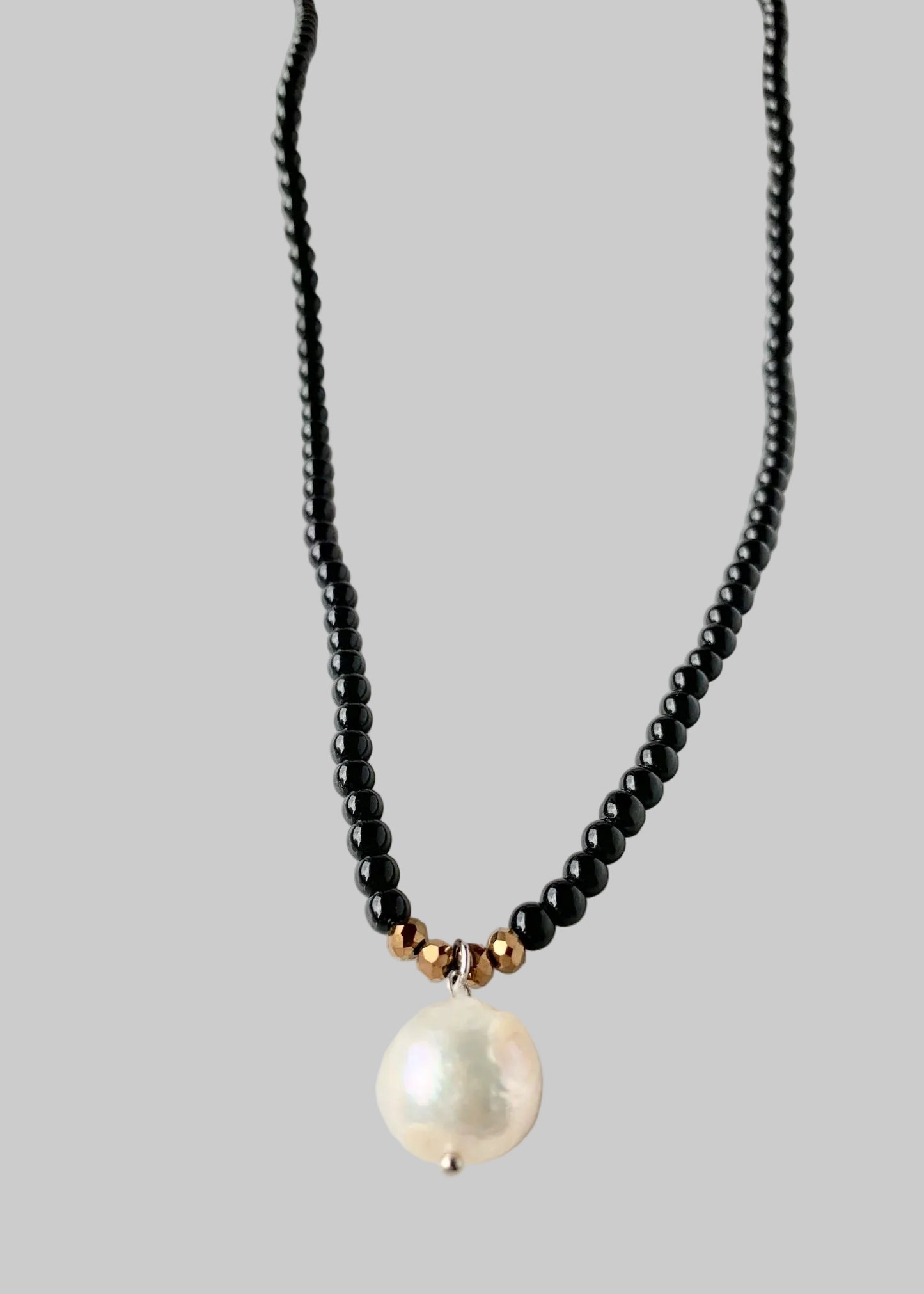 Dot Necklace
