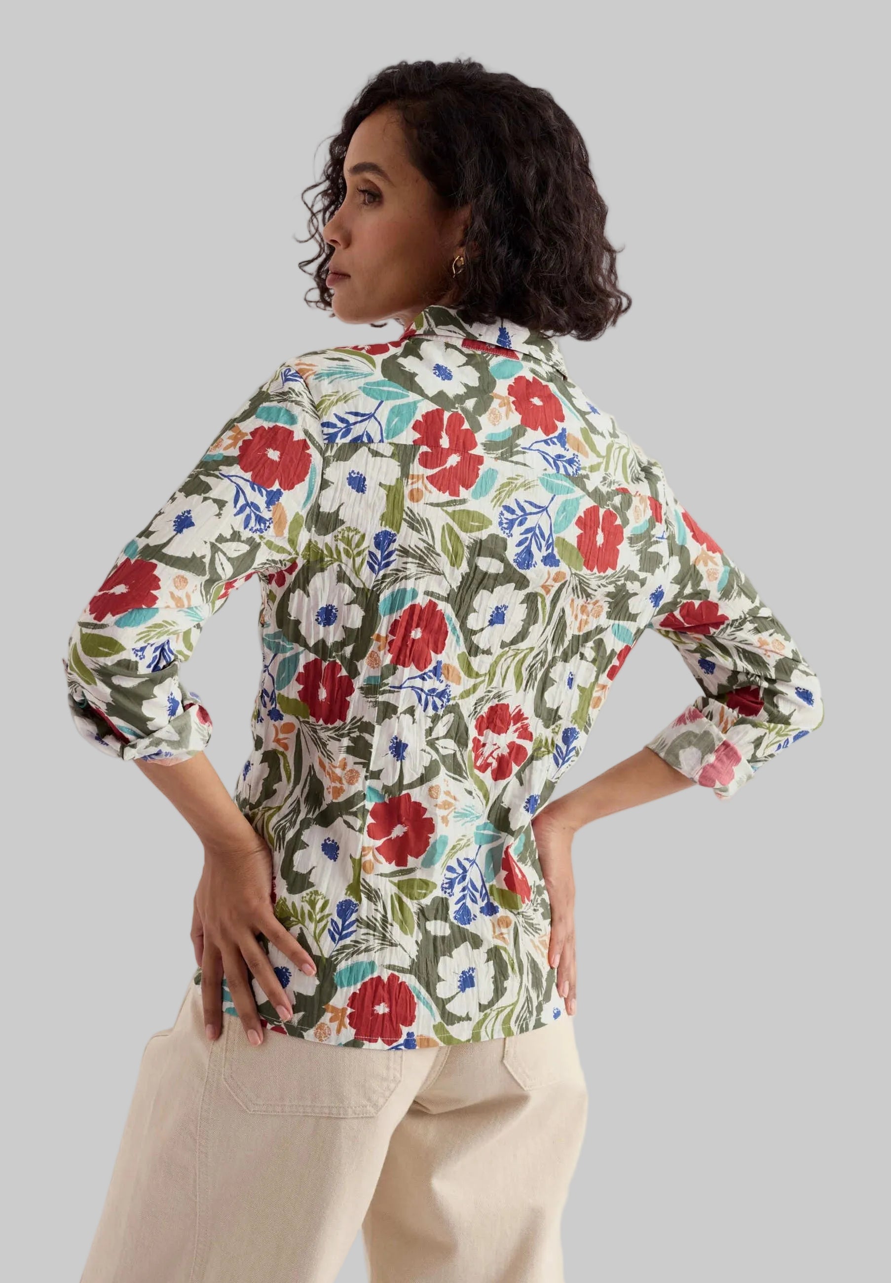 Larissa Shirt