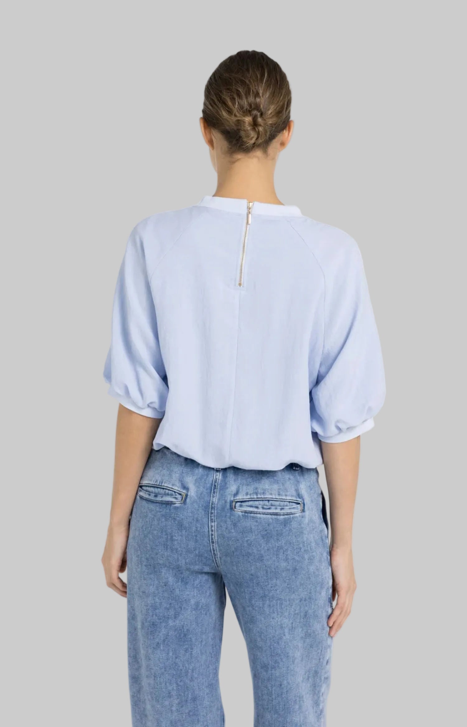 Woven T-Shirt With Balloon Sleeves and Zip Back