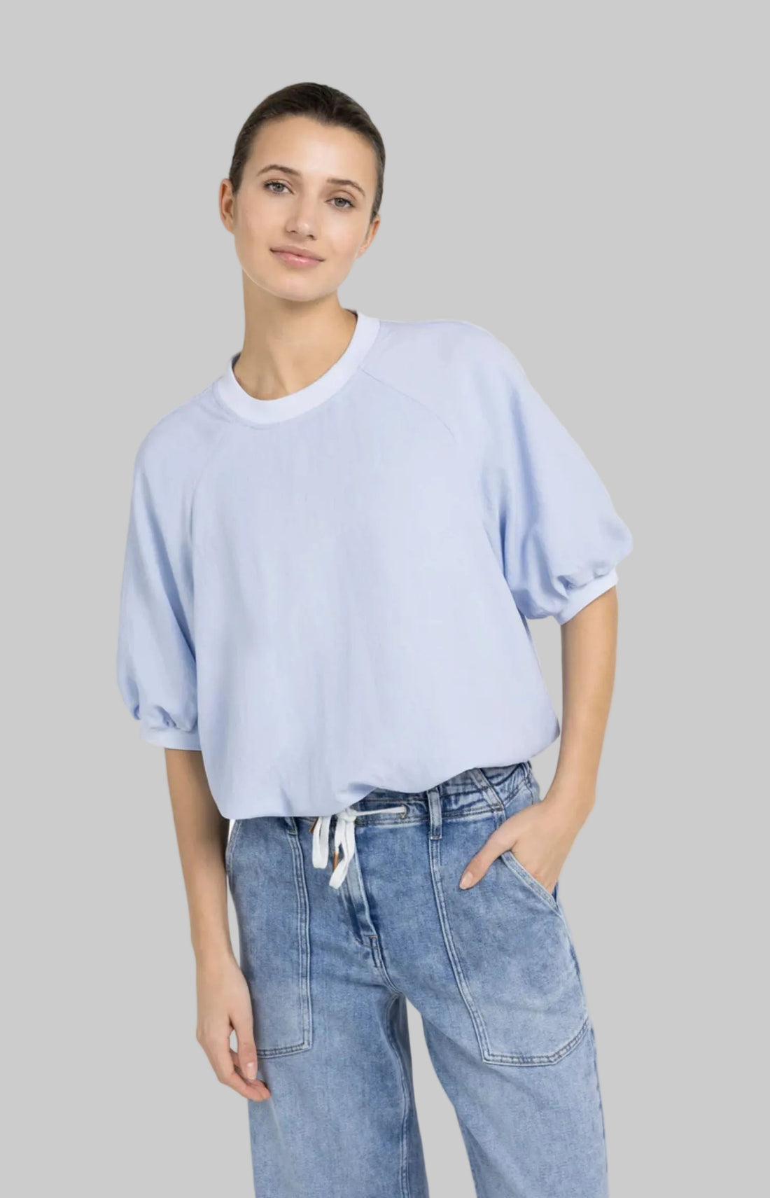 Woven T-Shirt With Balloon Sleeves and Zip Back