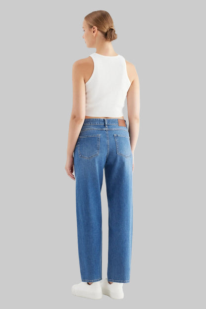 Beth Mid Waist Cropped Length Jeans