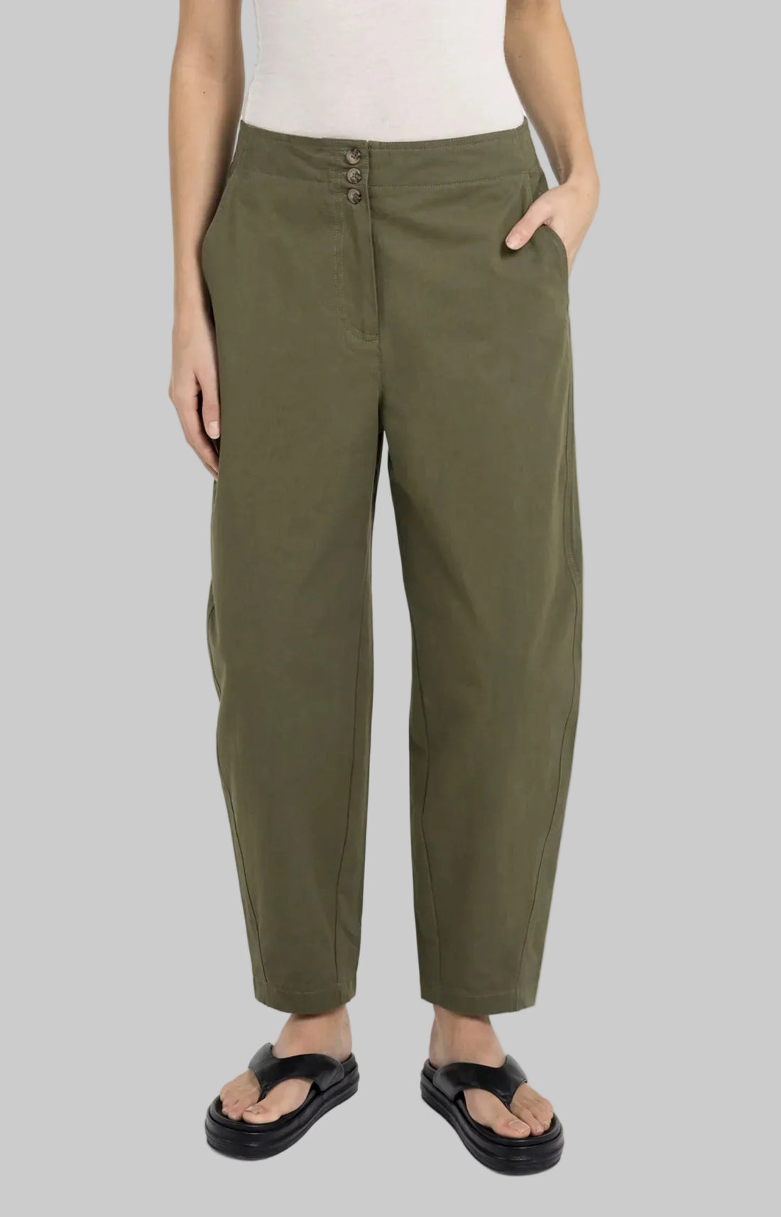 Barrel Trouser With Button Detail