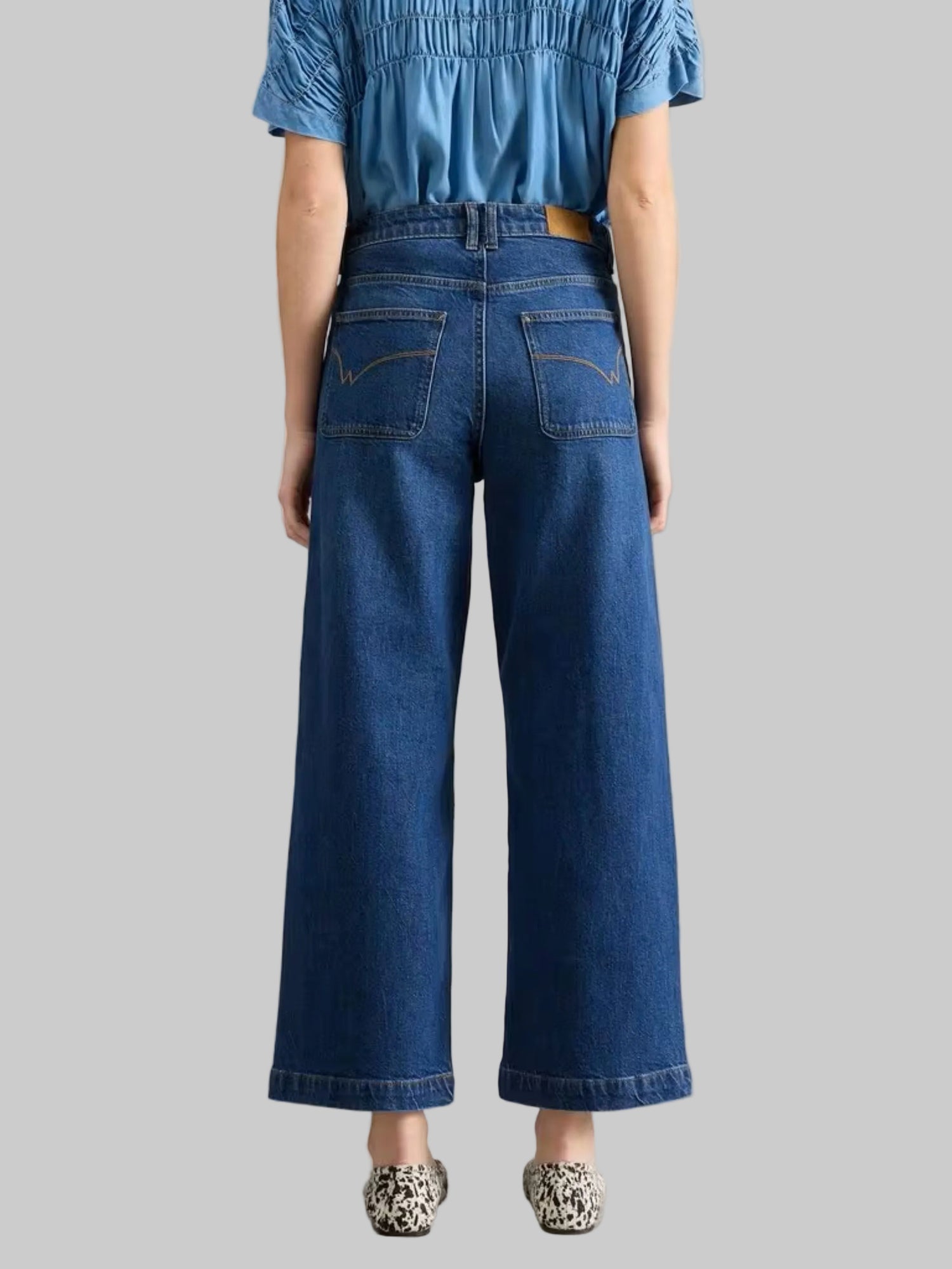 Tia Cropped Wide Leg Jean