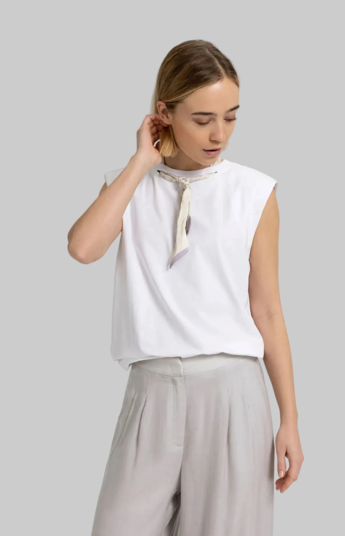 Double Layer Sleeveless Top With Scarf