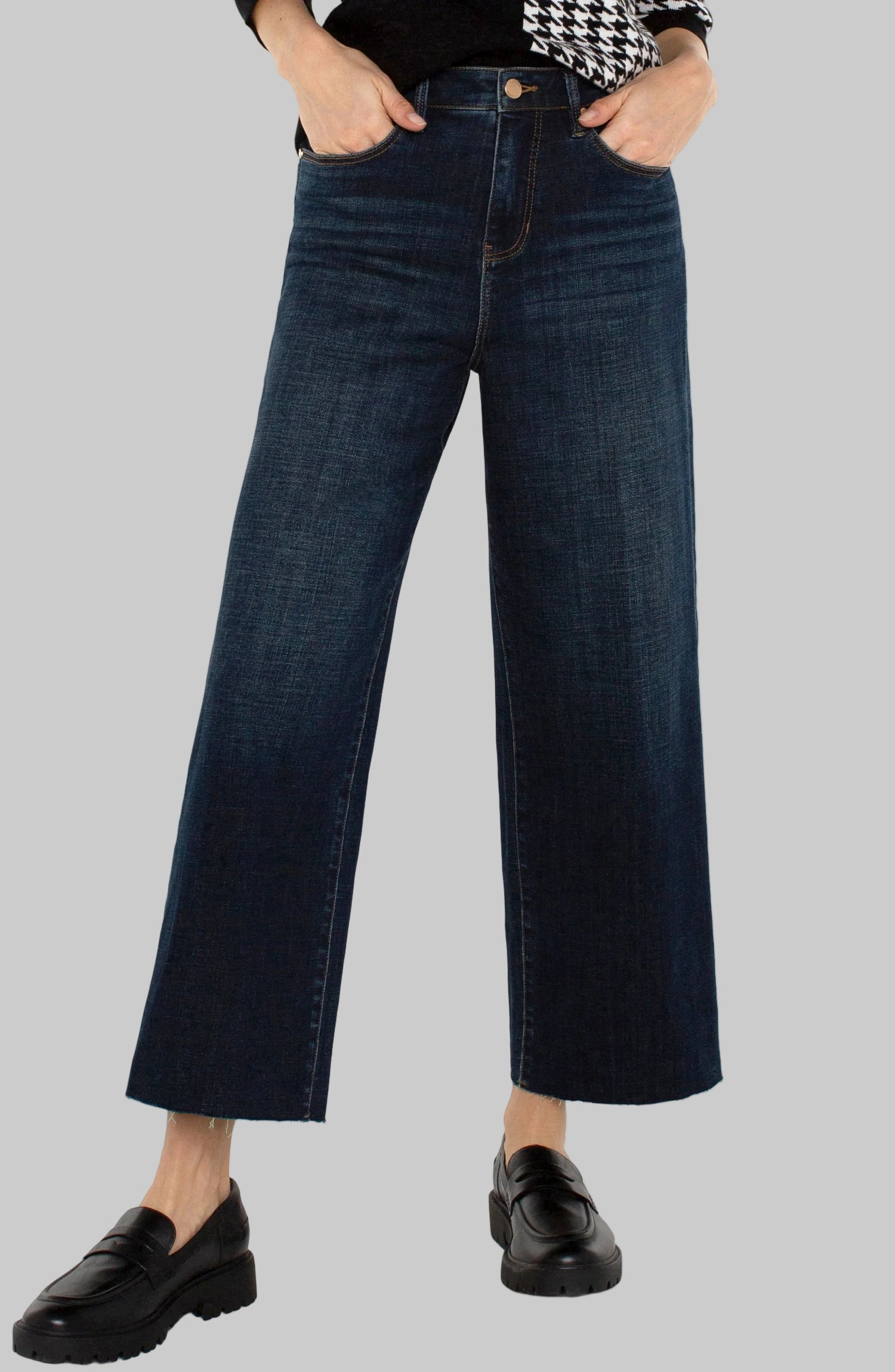 Eco Stride Hi-Rise W/ Cut Hem