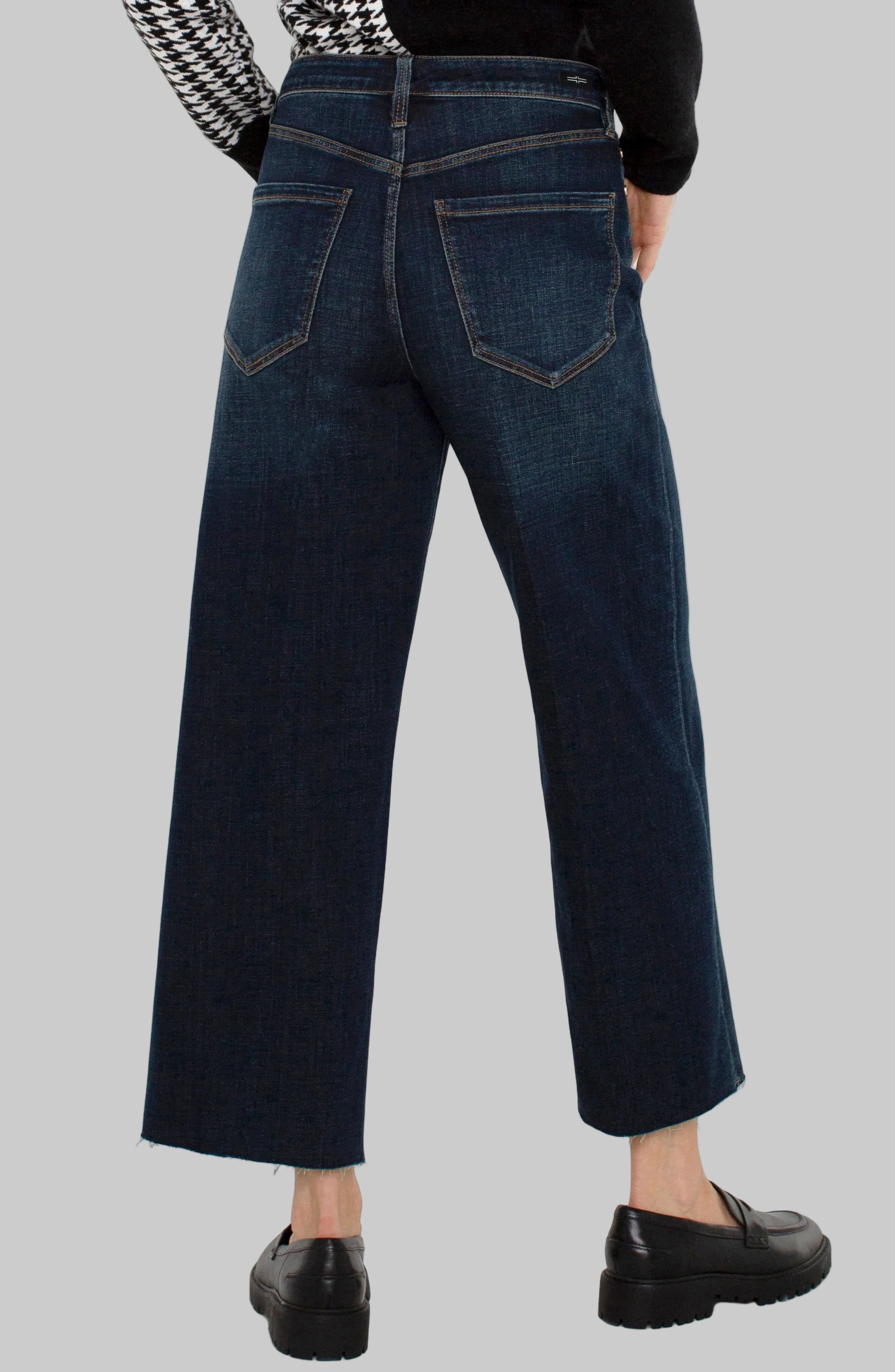 Eco Stride Hi-Rise W/ Cut Hem