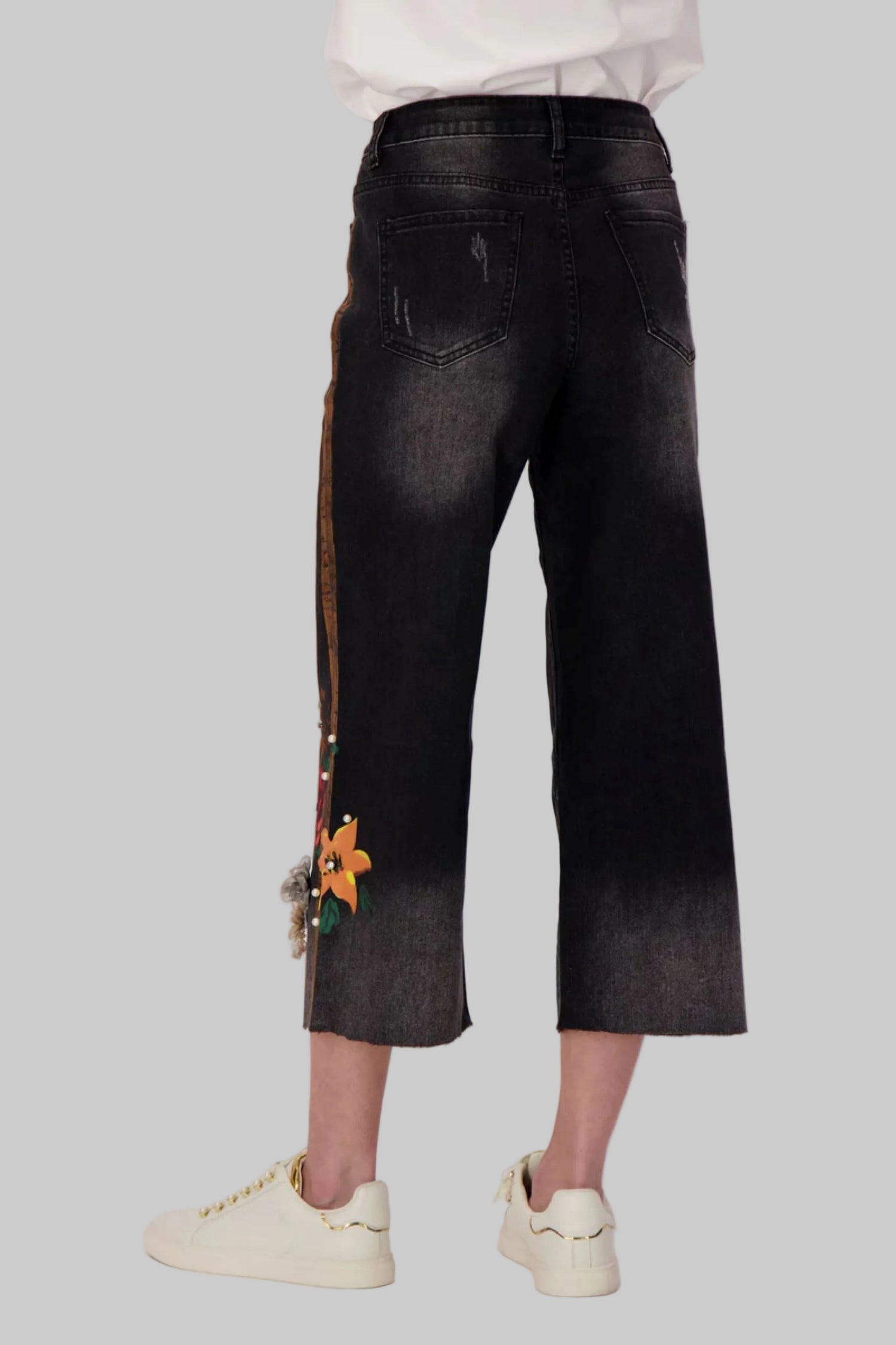 Floral Applique Wide Leg Jean