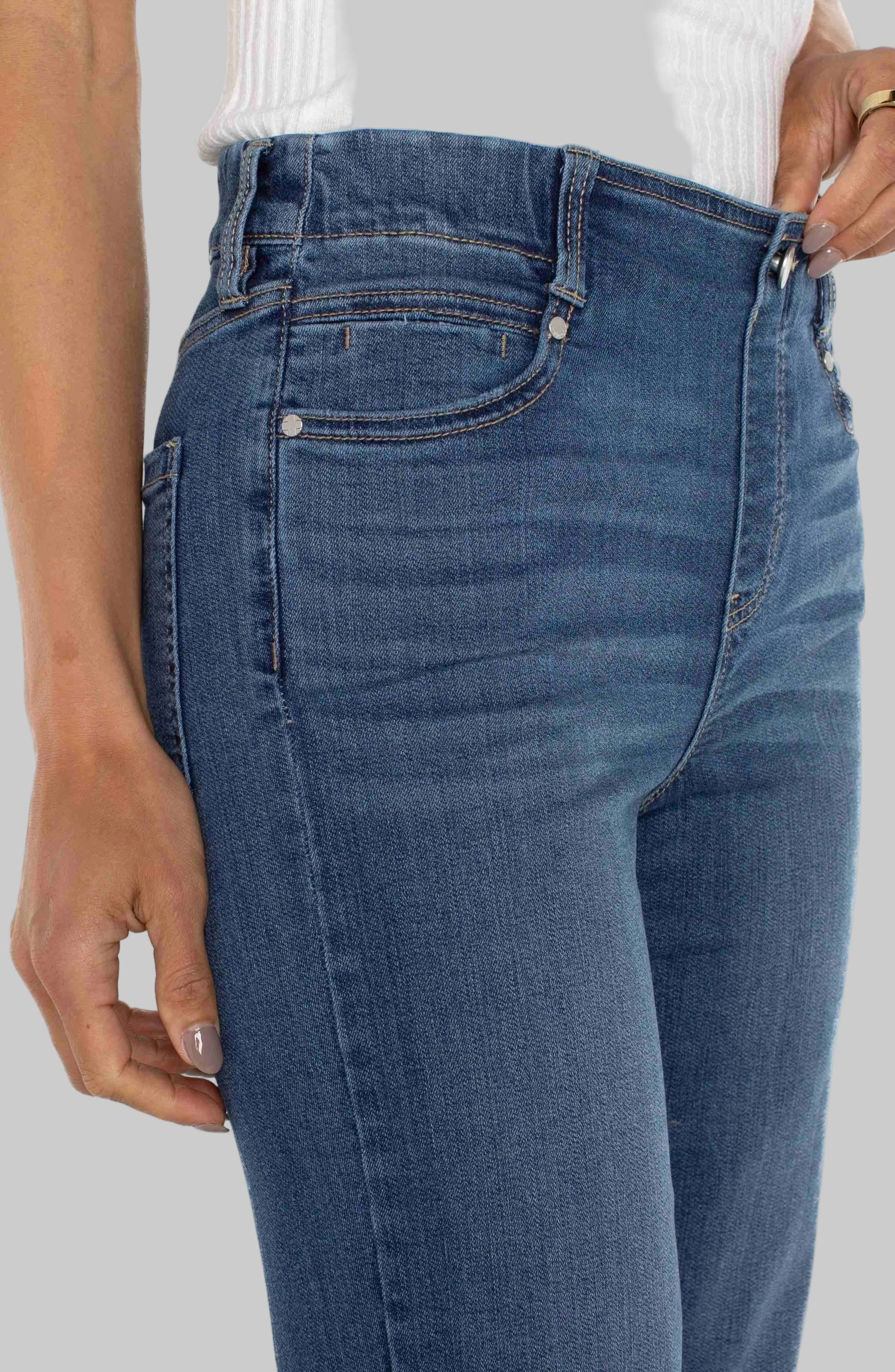 The Gia Glider Slim