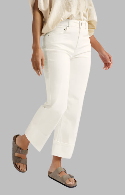 Mid-Waist Jean With Fixed Turned-Up Hem