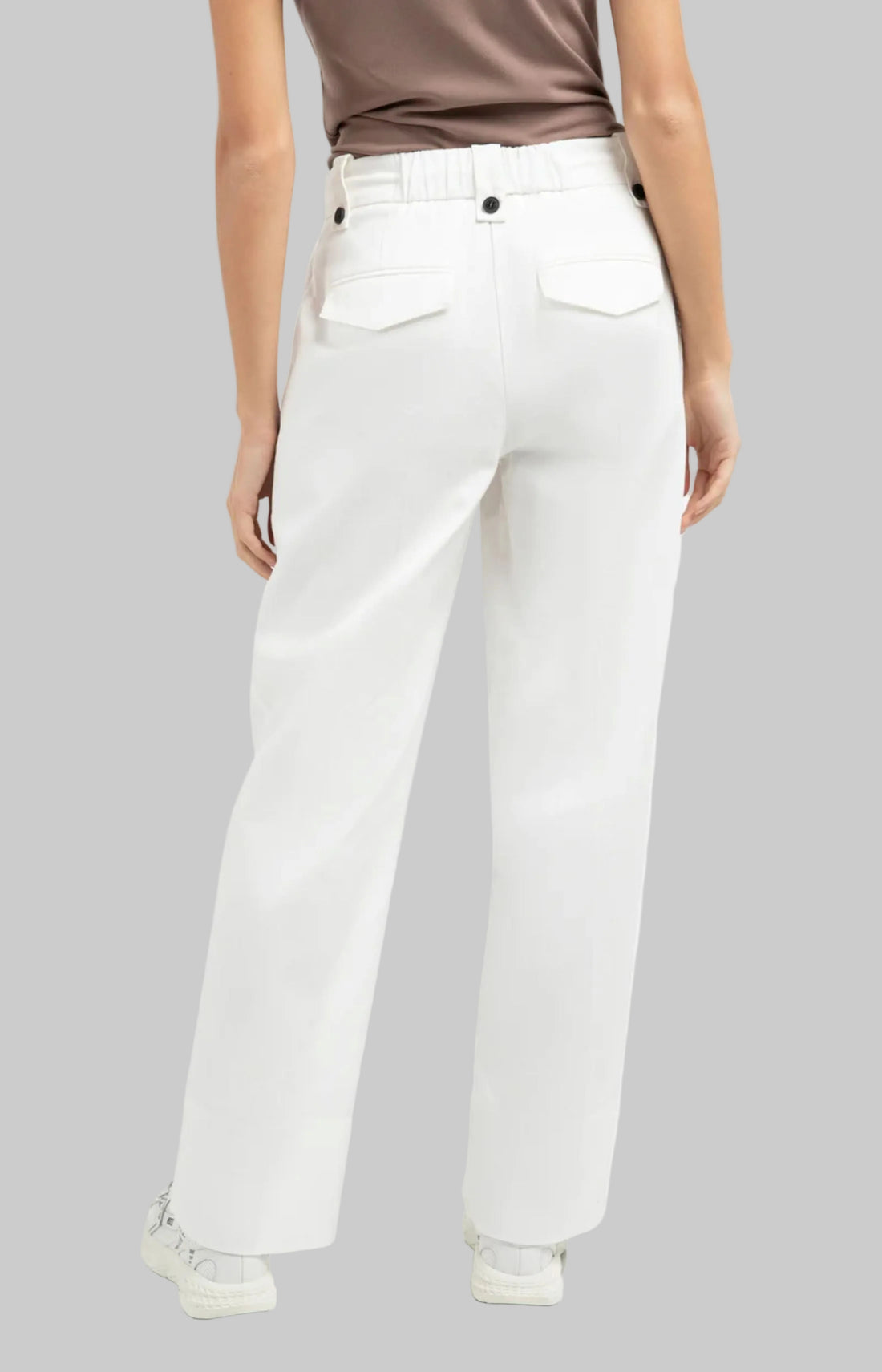 Trouser with Pleats, Wide Legs and Drawcord at Waist