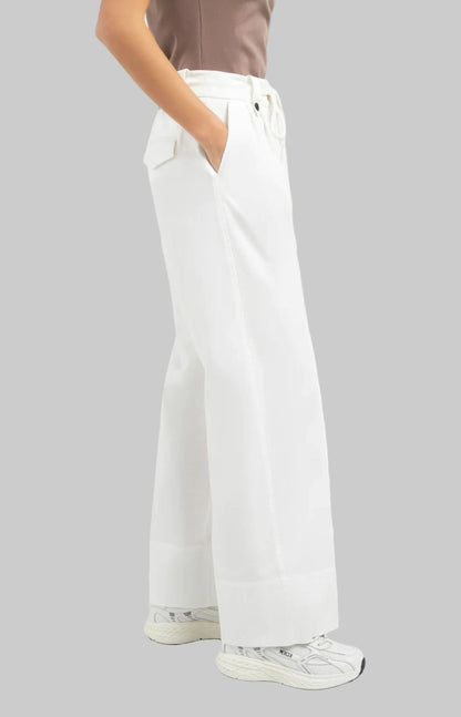 Trouser with Pleats, Wide Legs and Drawcord at Waist