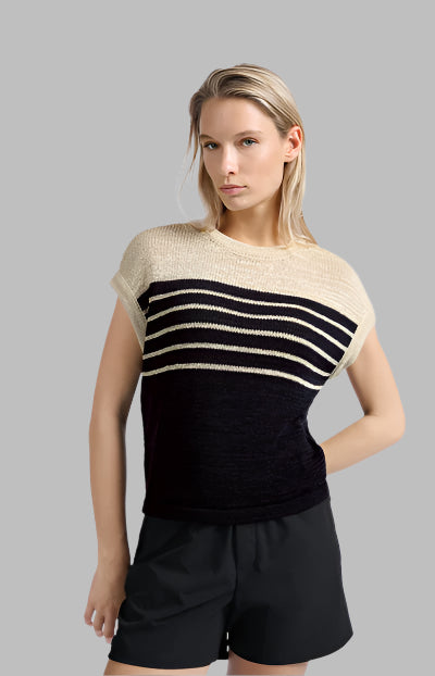 Sleeveless Knitted Top With Stripes