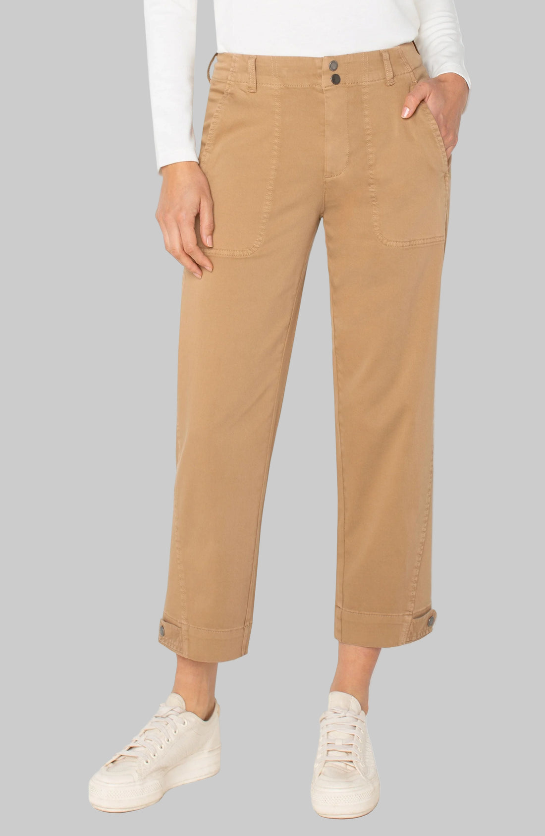 Utility Crop With Tab Hem