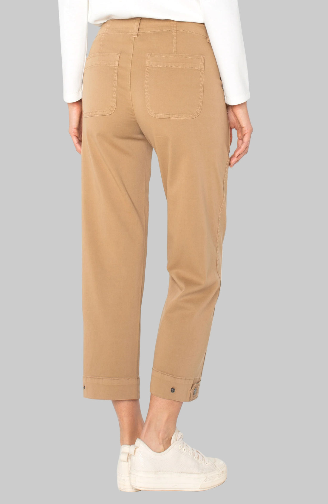 Utility Crop With Tab Hem